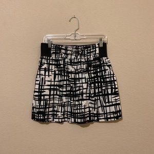 Black & White IZ Byer Mini Skirt with Pockets